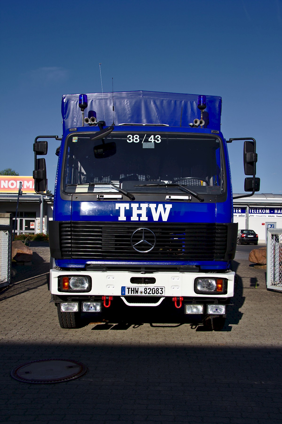 LKW mit Ladebordwand