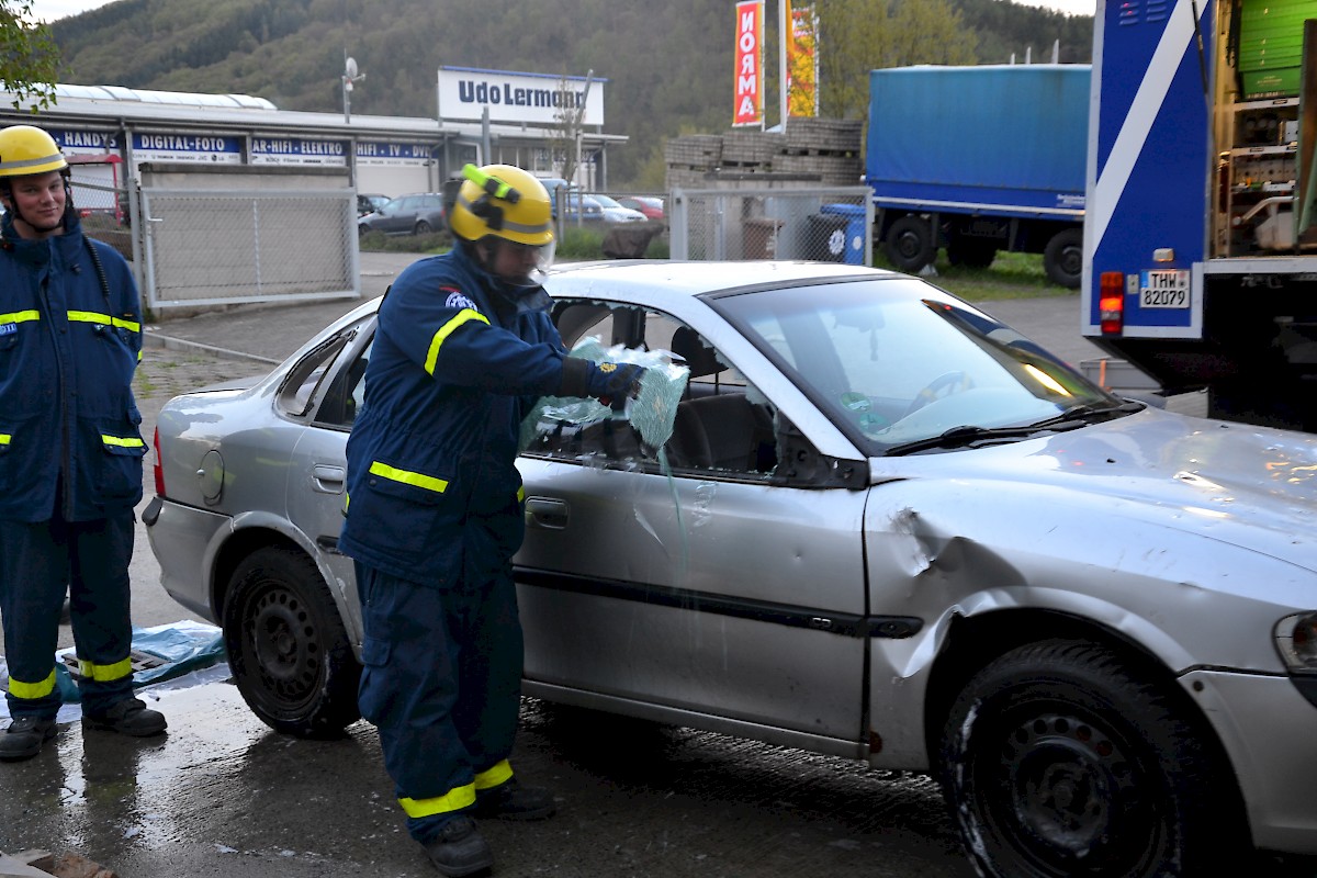 Ausbildung Technische Hilfe auf Verkehrswegen