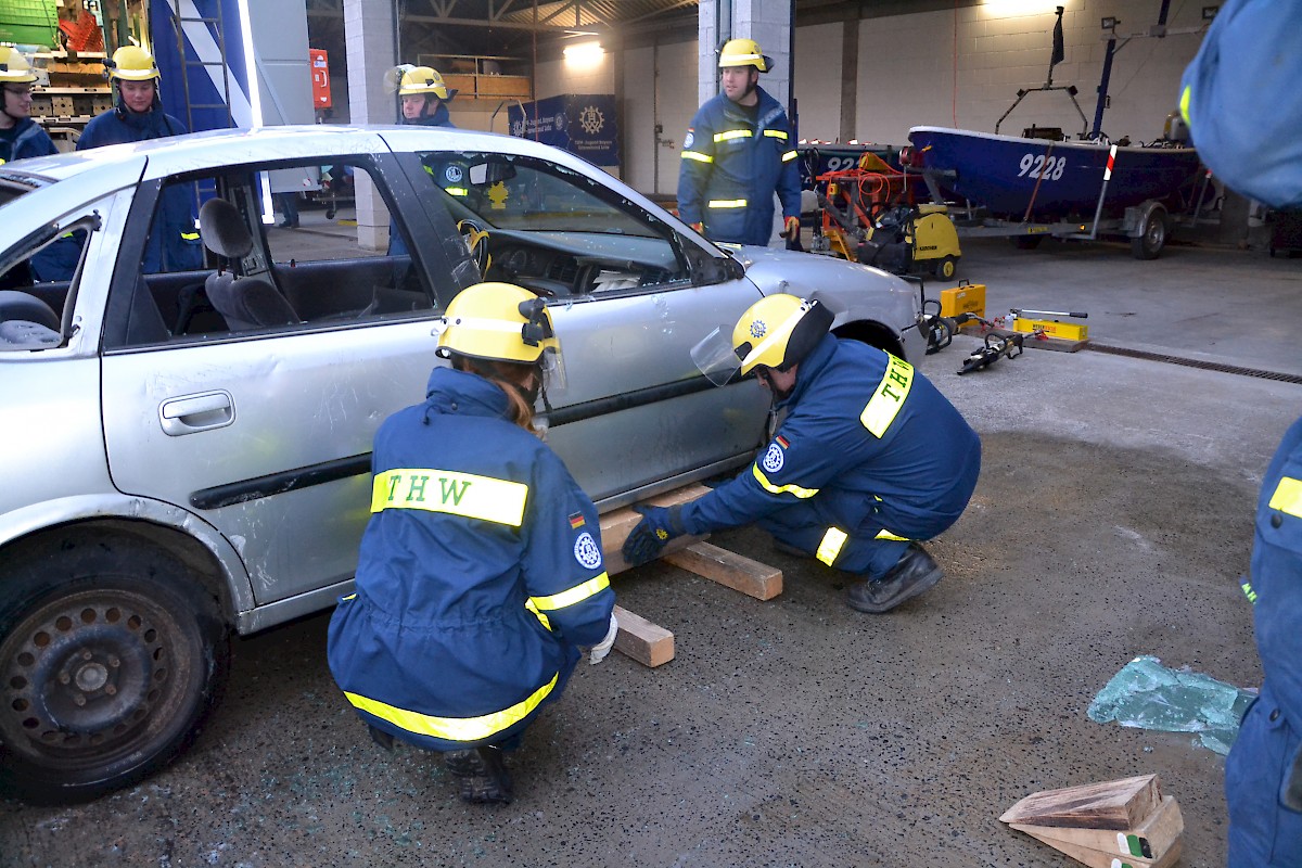 Ausbildung Technische Hilfe auf Verkehrswegen