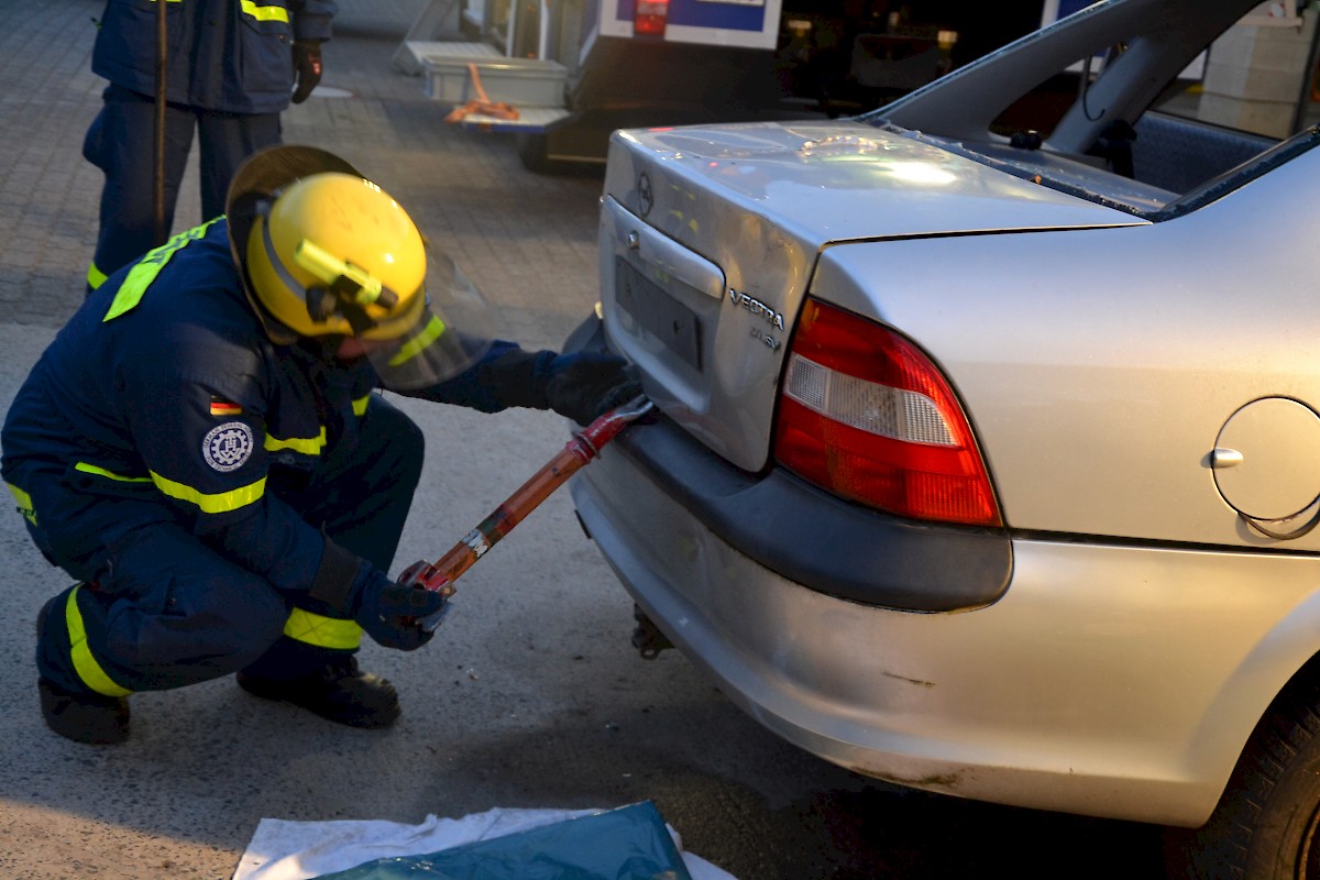 Ausbildung Technische Hilfe auf Verkehrswegen