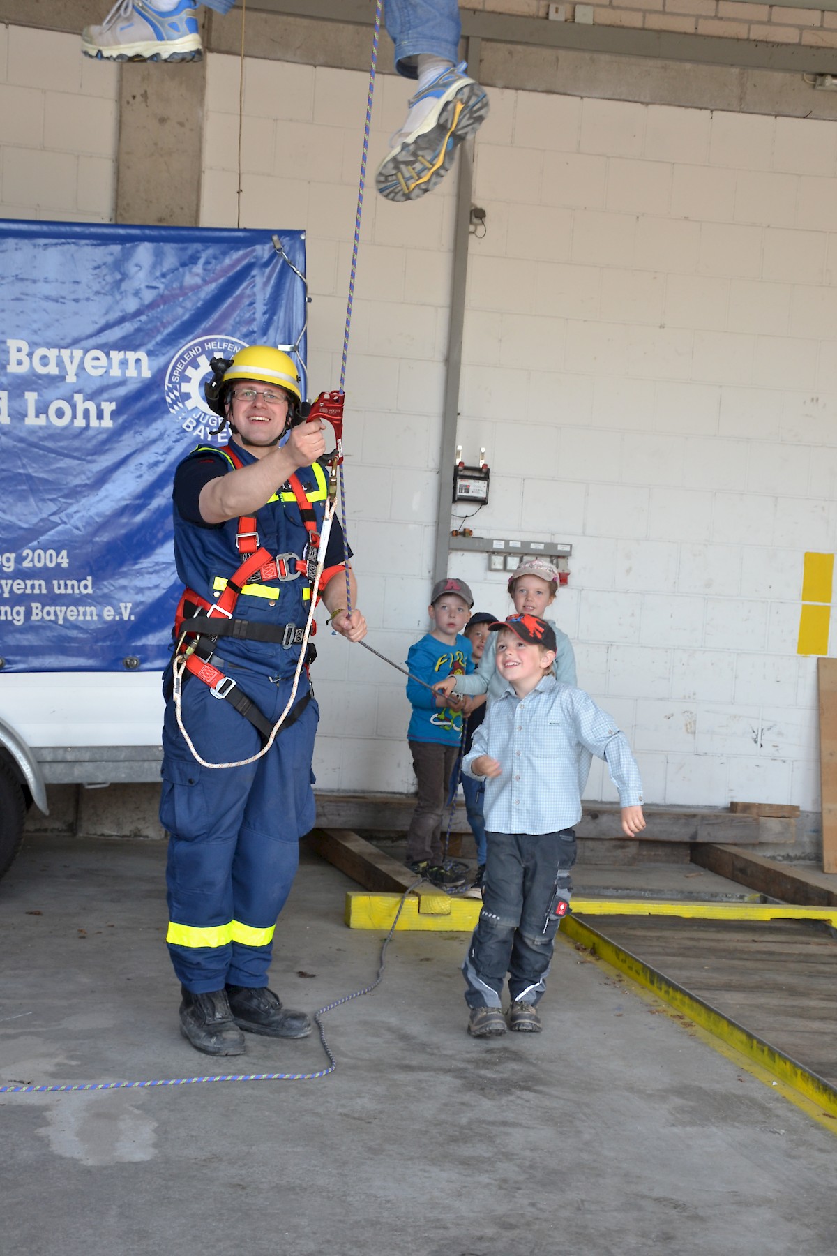 Brückentag ist Blaulichttag im THW Lohr