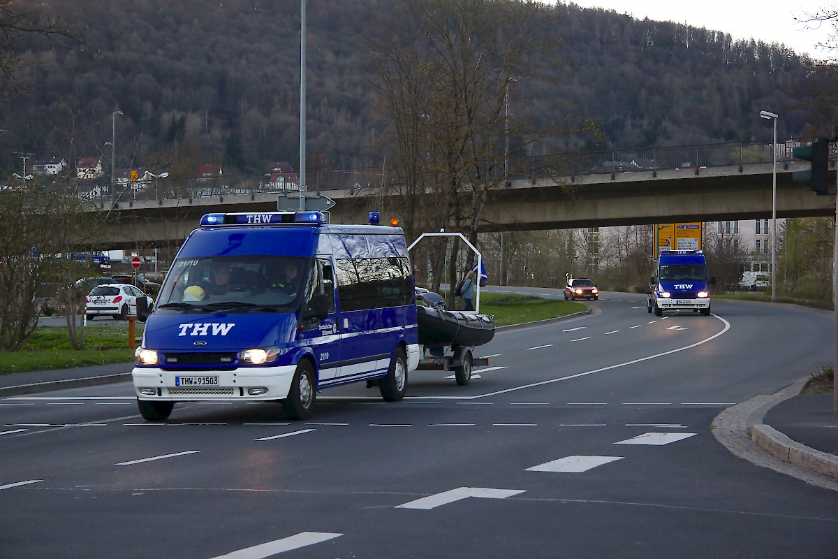 Party auf dem Maintalbummler - Einsatzübung der Lohrer Blaulichtorganisationen