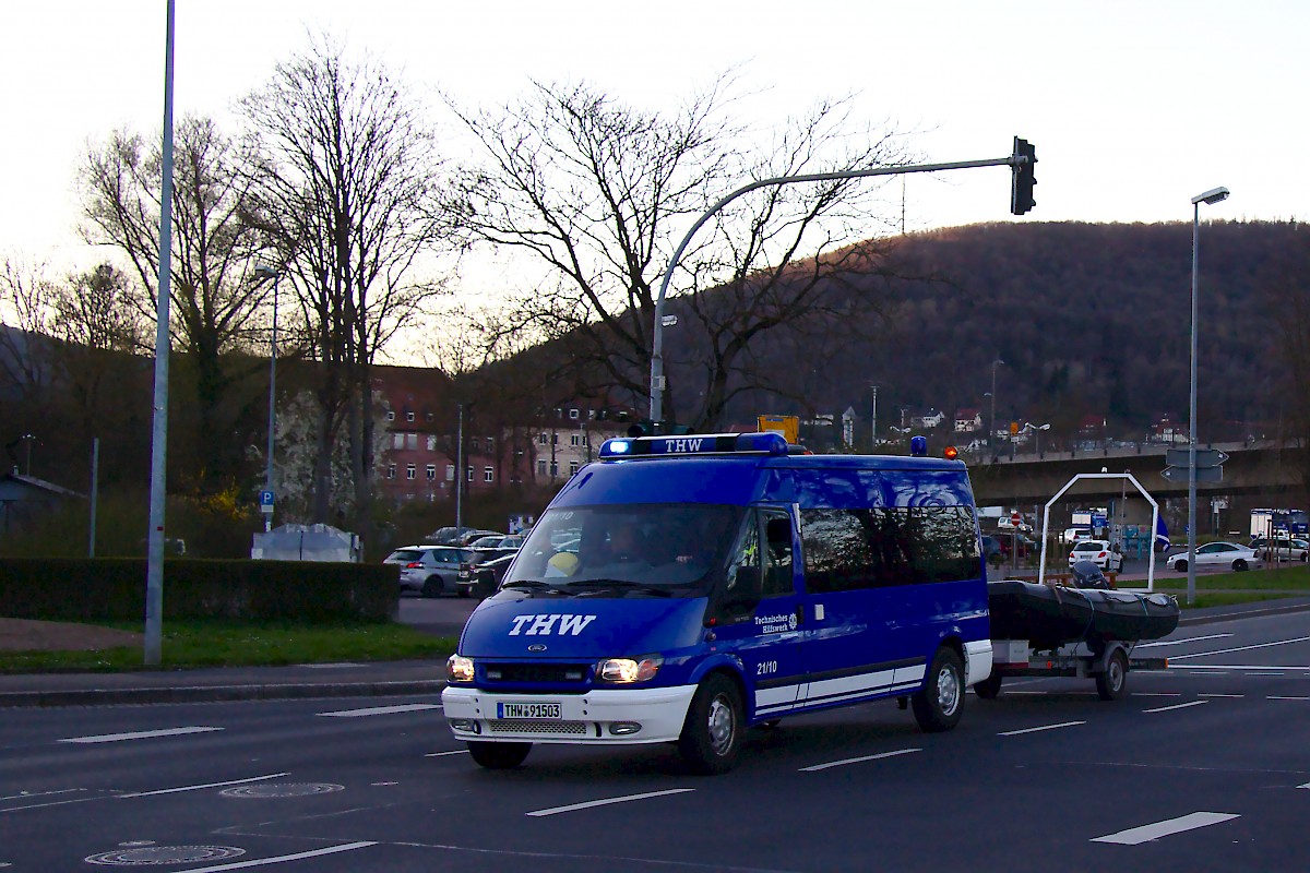 Party auf dem Maintalbummler - Einsatzübung der Lohrer Blaulichtorganisationen