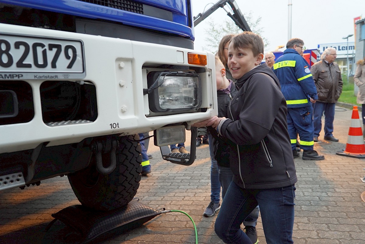 Lions Club Lohr - Marktheidenfeld zu Gast beim THW OV Lohr a. Main