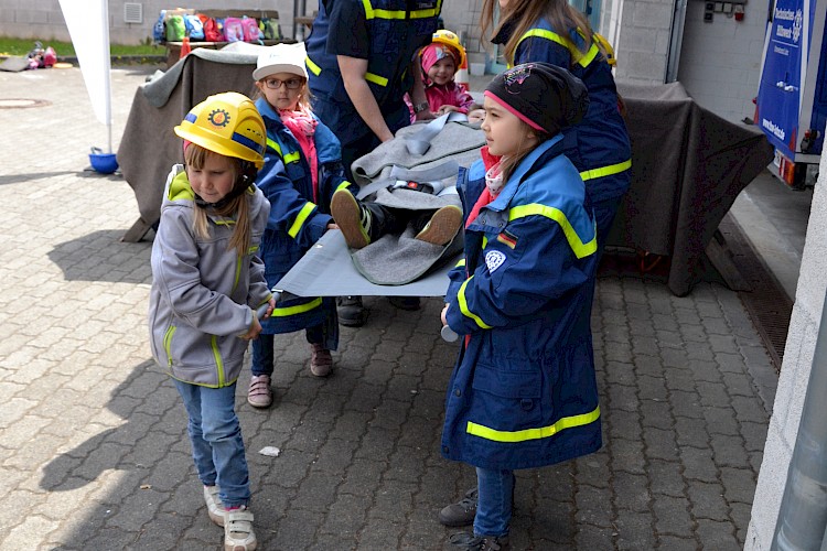 Action im THW beim Blaulichttag 2017