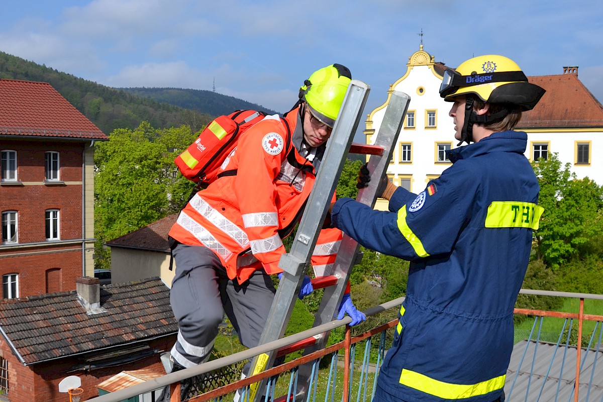 BRK und THW Lohr verzahnen Technische und Medizinische Rettung