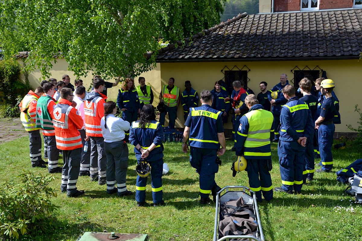 BRK und THW Lohr verzahnen Technische und Medizinische Rettung