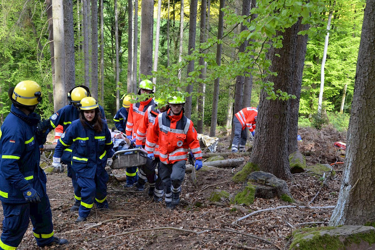 BRK und THW Lohr verzahnen Technische und Medizinische Rettung