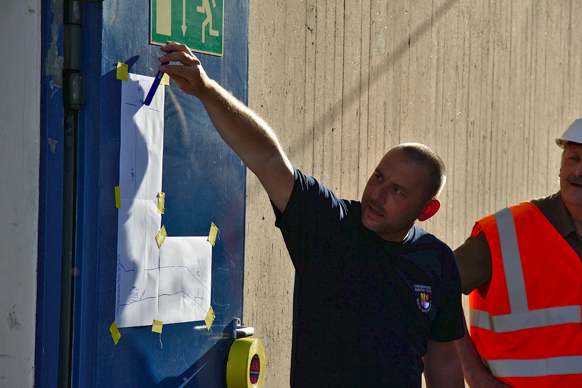 Gemeinschaftsübung von THW Lohr und Feuerwehr am Oberbecken