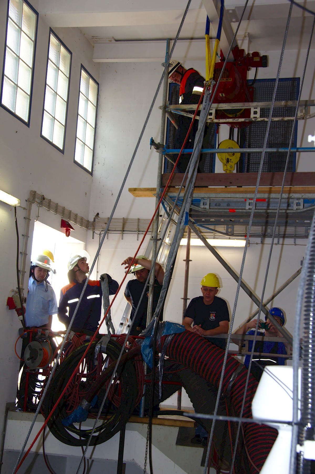 Gemeinschaftsübung von THW Lohr und Feuerwehr am Oberbecken