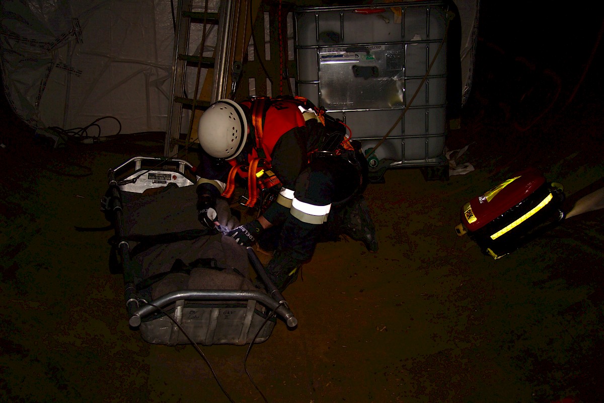 Gemeinschaftsübung von THW Lohr und Feuerwehr am Oberbecken