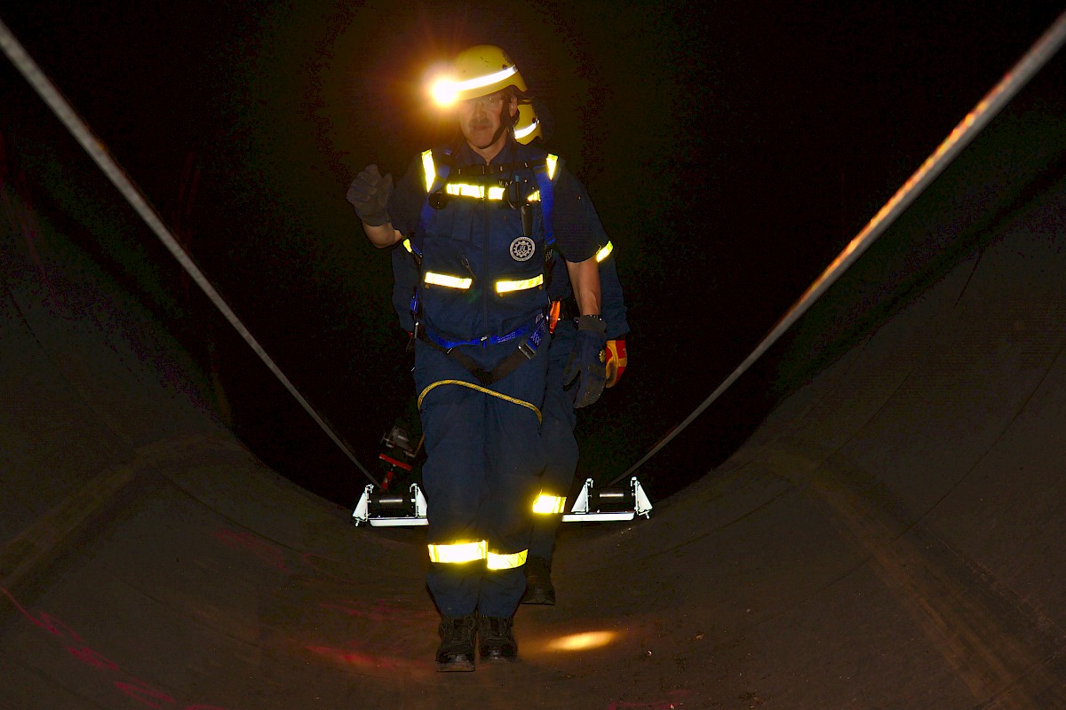 Gemeinschaftsübung von THW Lohr und Feuerwehr am Oberbecken