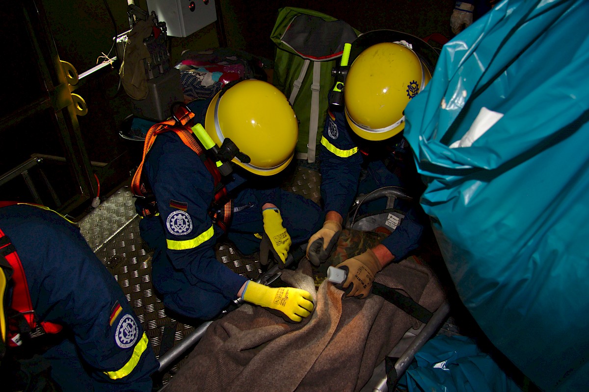 Gemeinschaftsübung von THW Lohr und Feuerwehr am Oberbecken