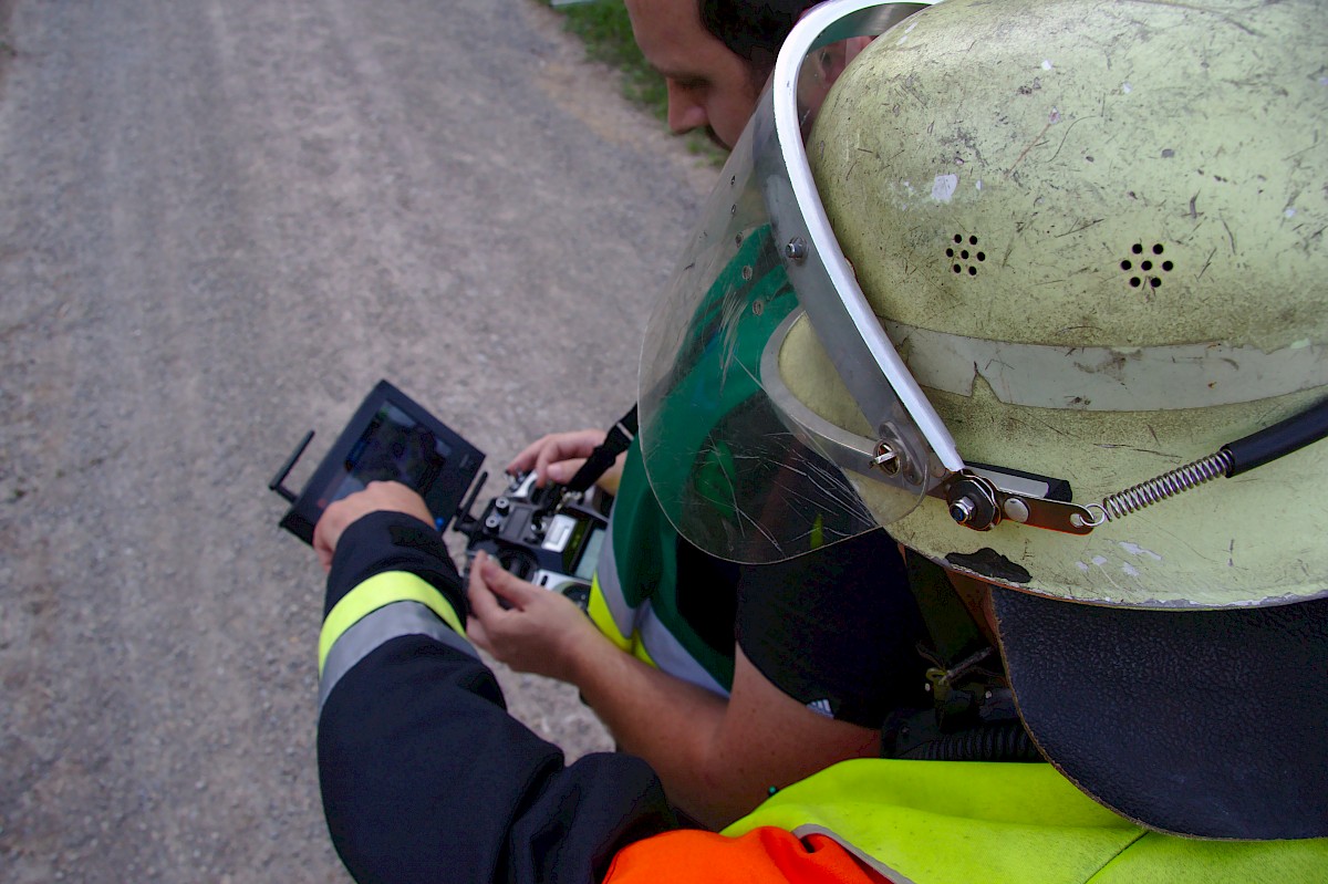 Waldbrand-Übung mit der Feuerwehr