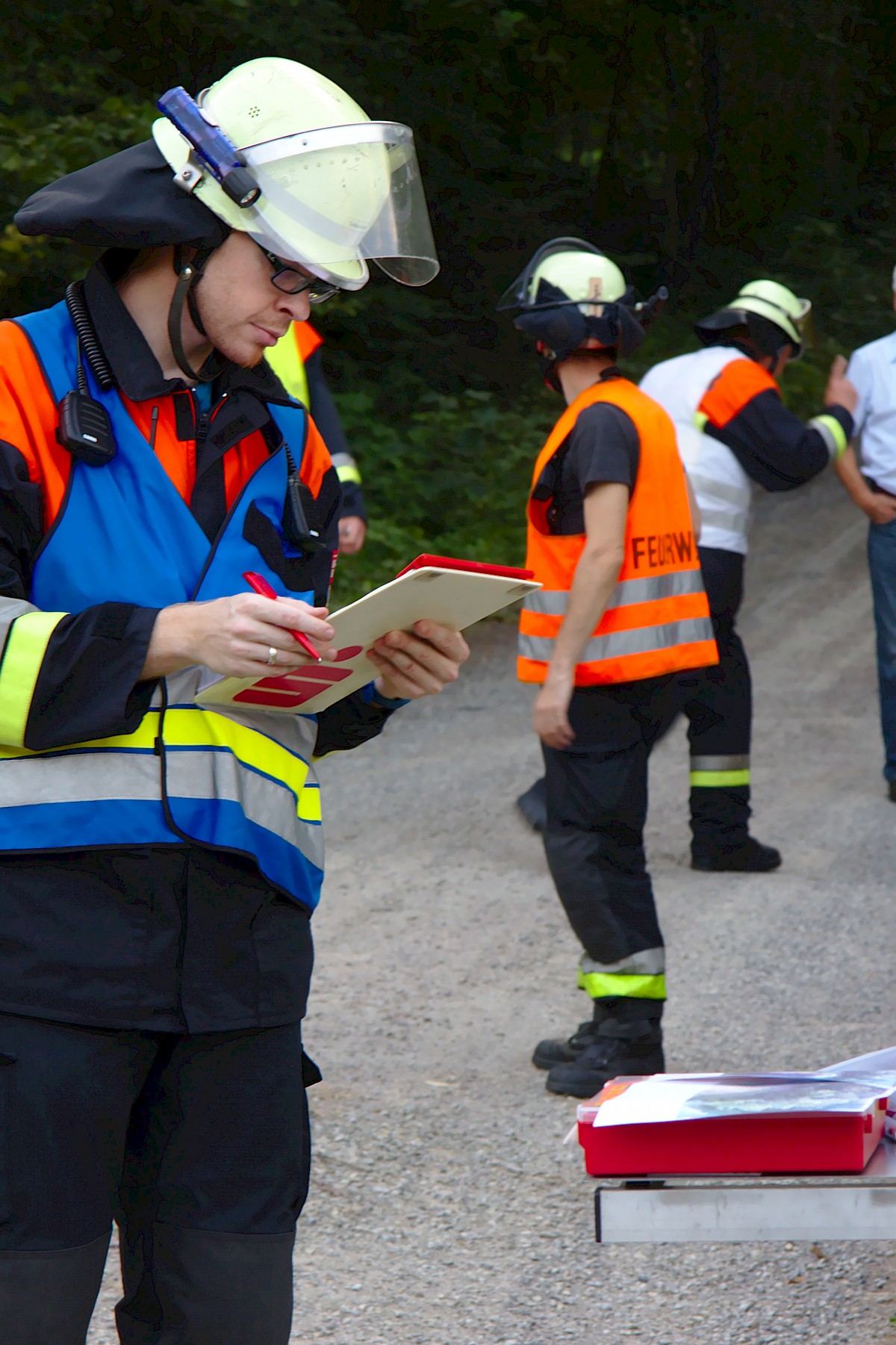 Waldbrand-Übung mit der Feuerwehr