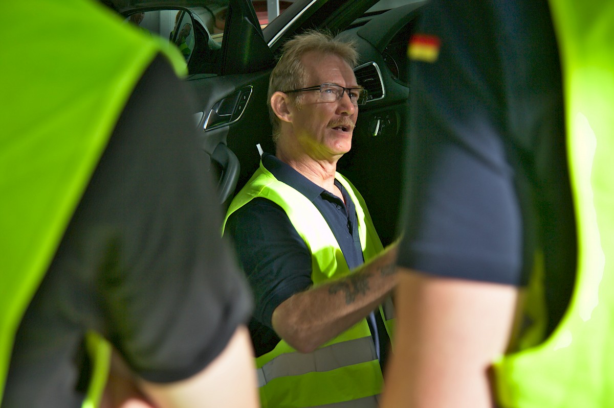Voller Hof beim THW Lohr: Mehrere Ausbildungen und Gästegruppen beschäftigen den Ortsverband Lohr am ersten August-Samstag