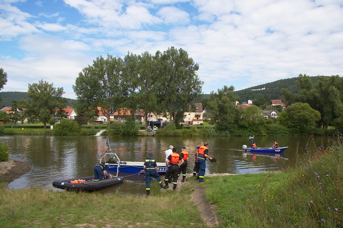 Voller Hof beim THW Lohr: Mehrere Ausbildungen und Gästegruppen beschäftigen den Ortsverband Lohr am ersten August-Samstag