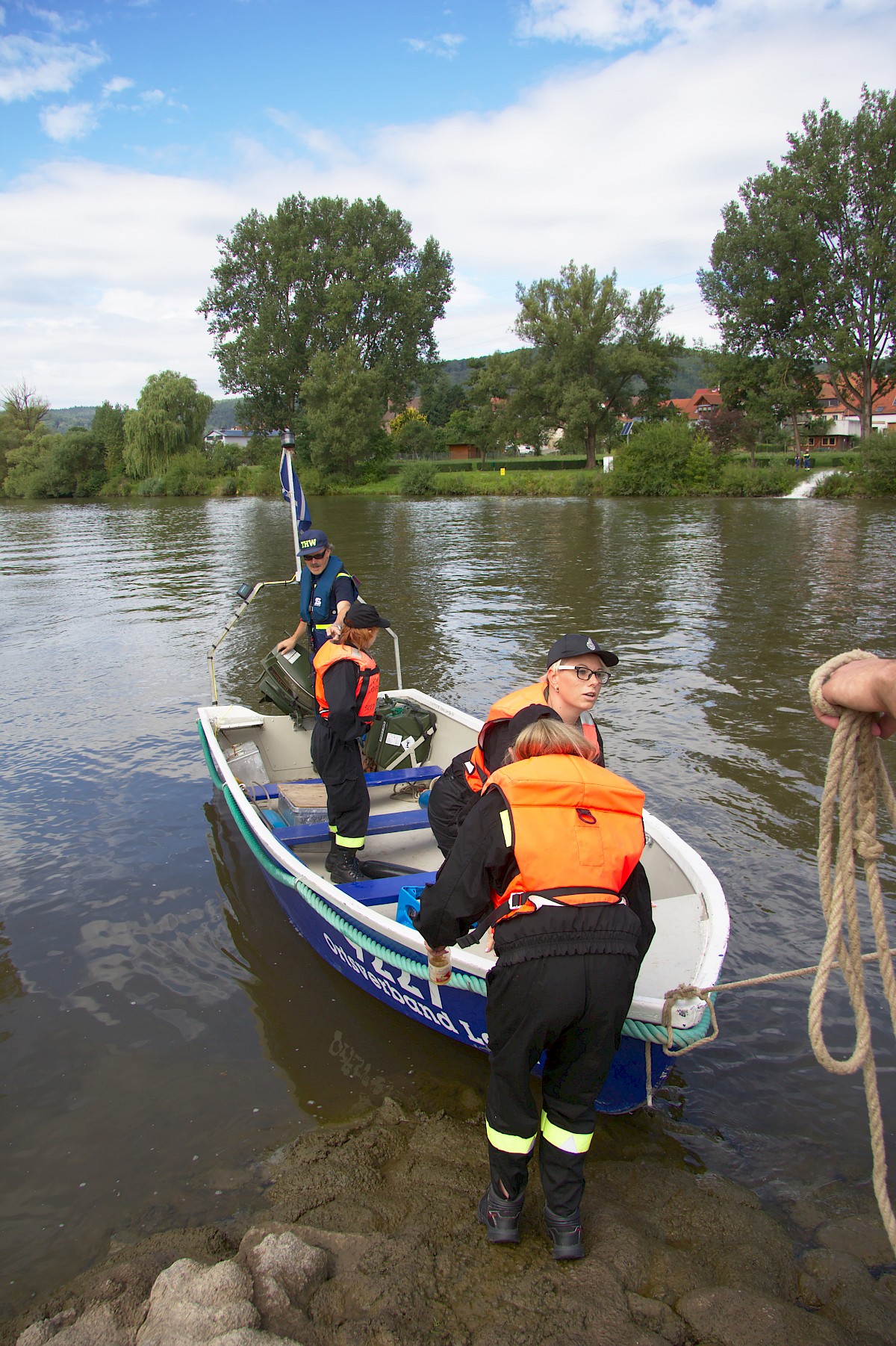 Voller Hof beim THW Lohr: Mehrere Ausbildungen und Gästegruppen beschäftigen den Ortsverband Lohr am ersten August-Samstag