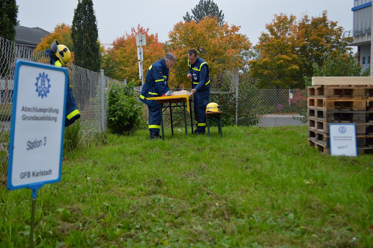 „Raus aus dem Alltag – Rein ins THW“  - der THW Geschäftsführerbereich Karlstadt freut sich über 15 neue THW Helfer/innen