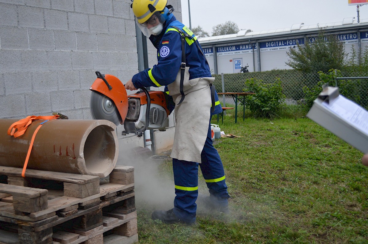 „Raus aus dem Alltag – Rein ins THW“  - der THW Geschäftsführerbereich Karlstadt freut sich über 15 neue THW Helfer/innen