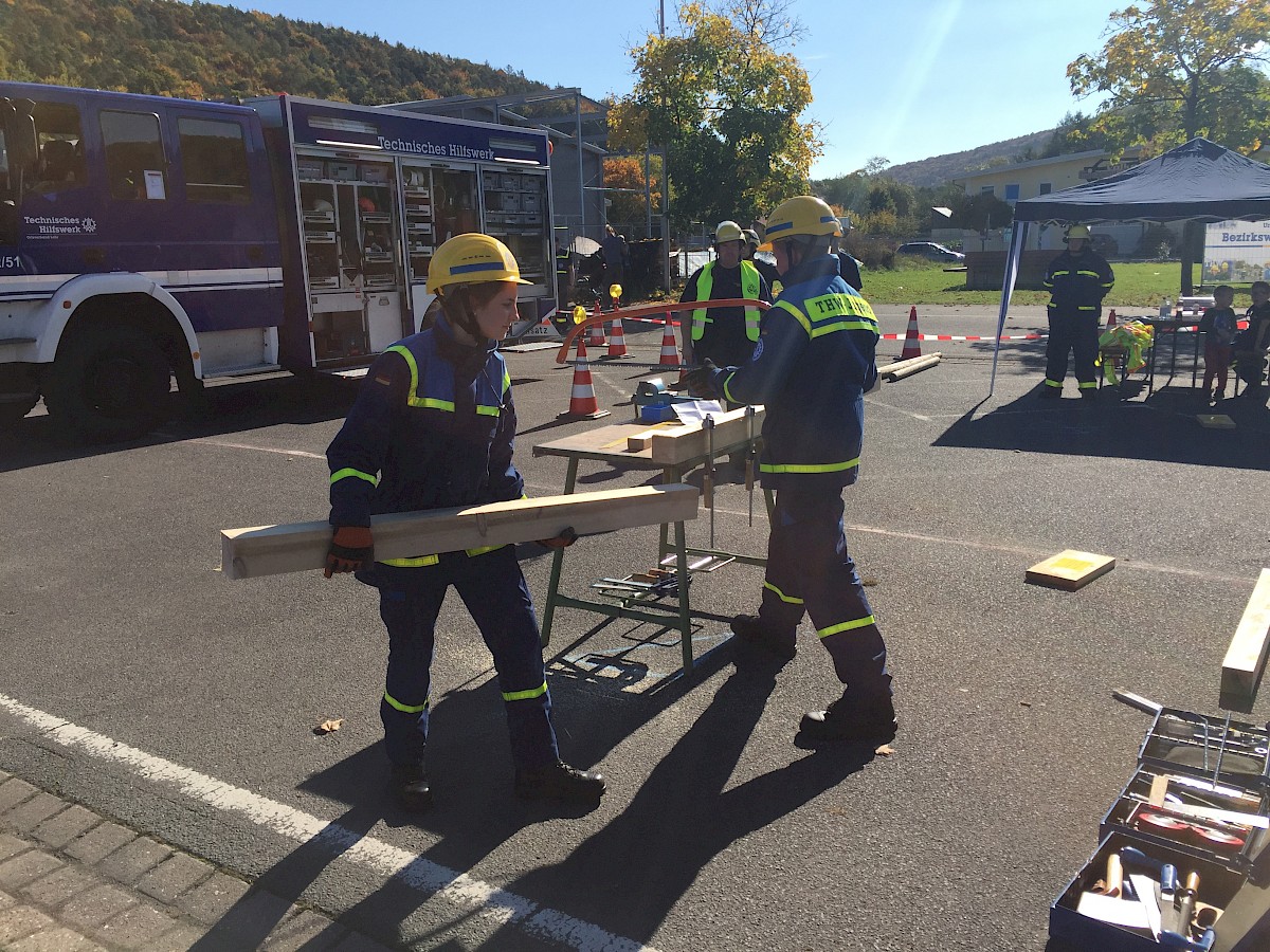 Spannenden Aufgaben stellte sich die THW Jugend aus Lohr beim Bezirksjugendwettkampf