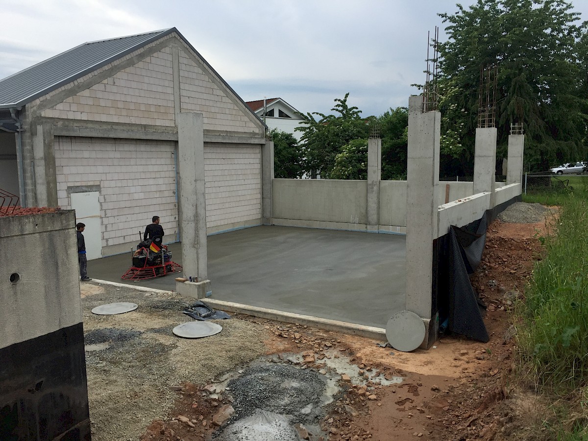 Übergabe der vom Förderverein erstellten Garage an den THW Ortsverband Lohr