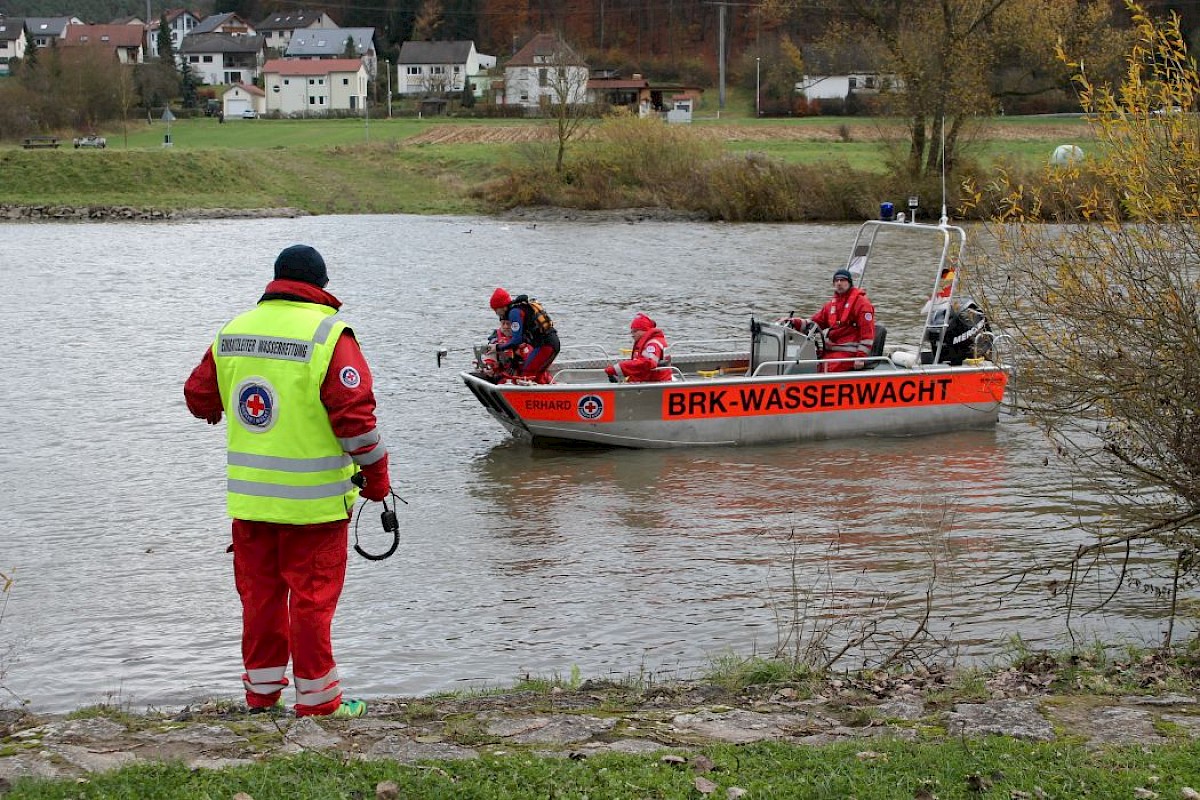 Kräfte zur Personensuche gebündelt – THW Lohr unterstützt mit Bootsmannschaften