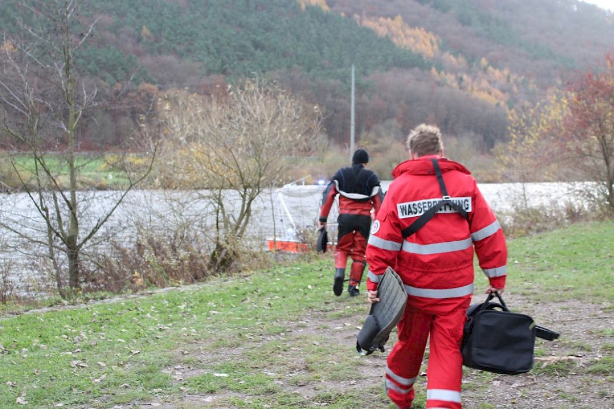 Kräfte zur Personensuche gebündelt – THW Lohr unterstützt mit Bootsmannschaften