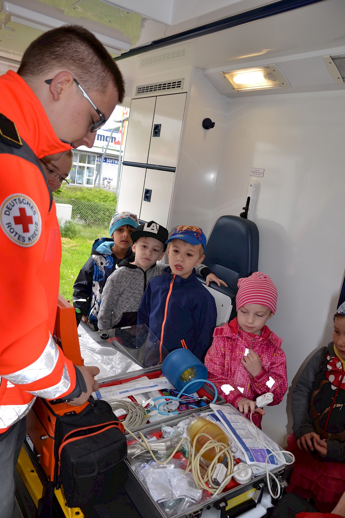 Raus aus dem Alltag Rein ins THW für die Vorschüler der Lohrer Kindergärten