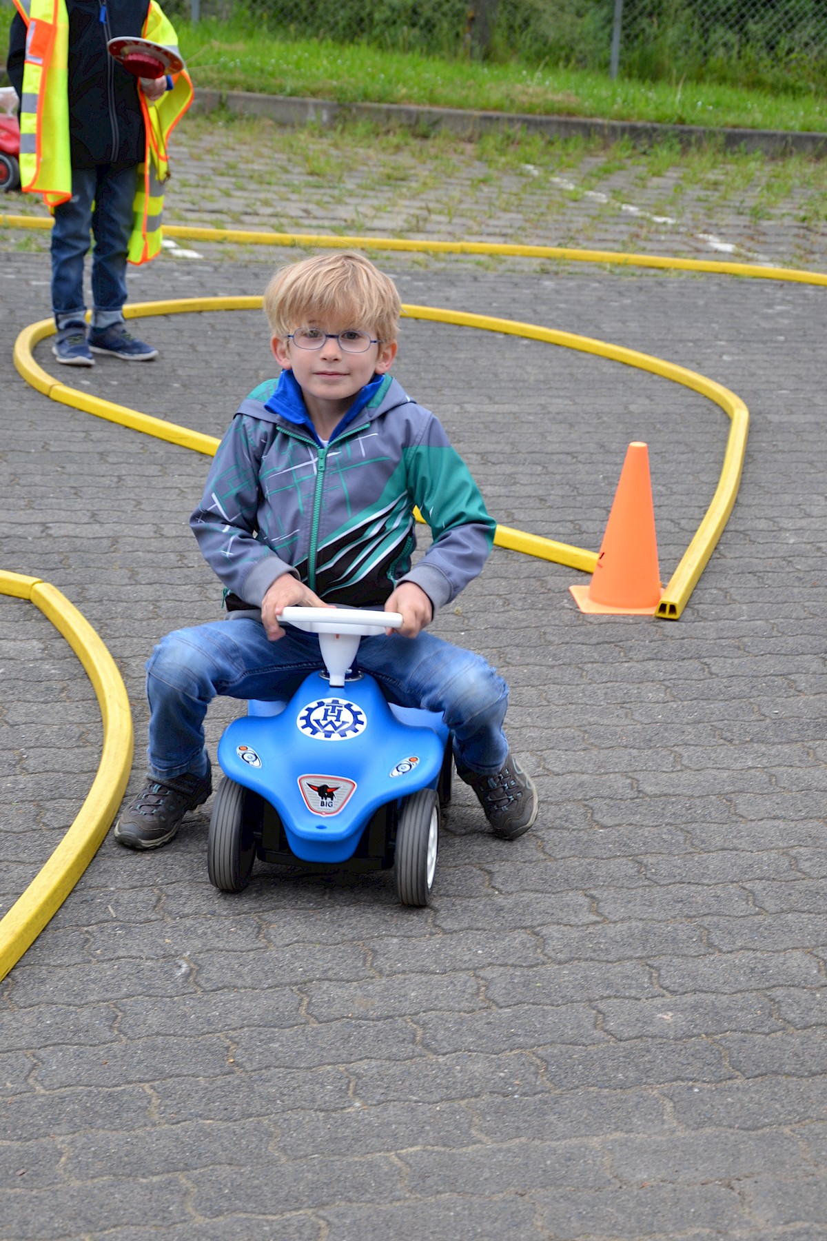 Raus aus dem Alltag Rein ins THW für die Vorschüler der Lohrer Kindergärten