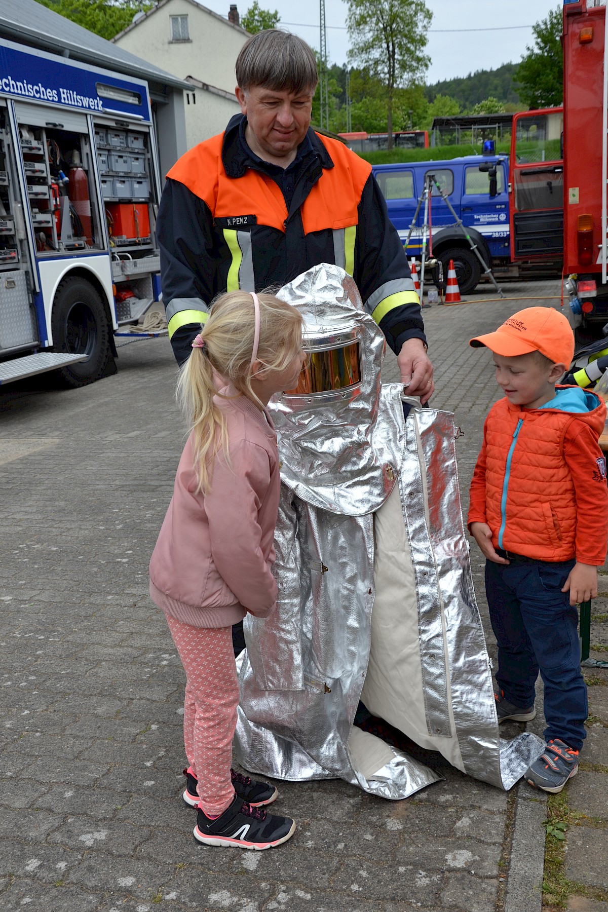 Raus aus dem Alltag Rein ins THW für die Vorschüler der Lohrer Kindergärten