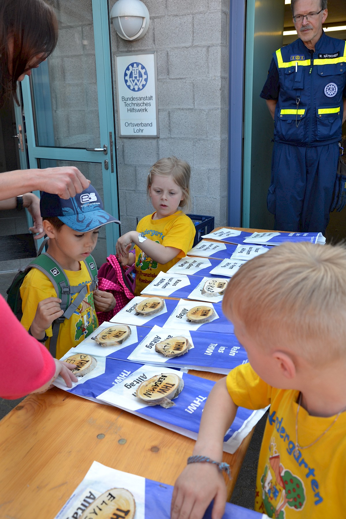 Raus aus dem Alltag Rein ins THW für die Vorschüler der Lohrer Kindergärten