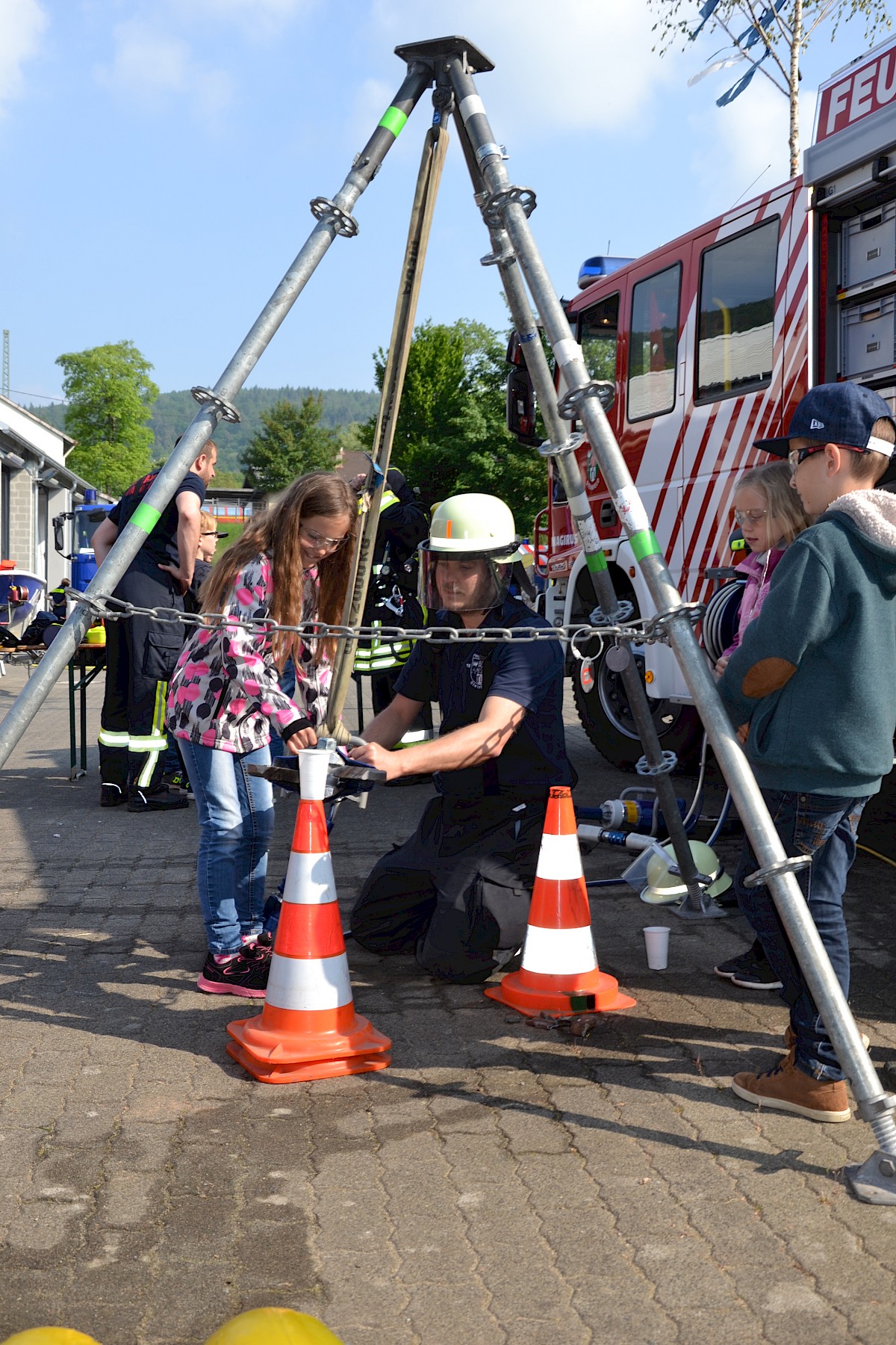 Kinderuni Steinfeld zu Gast beim THW Lohr