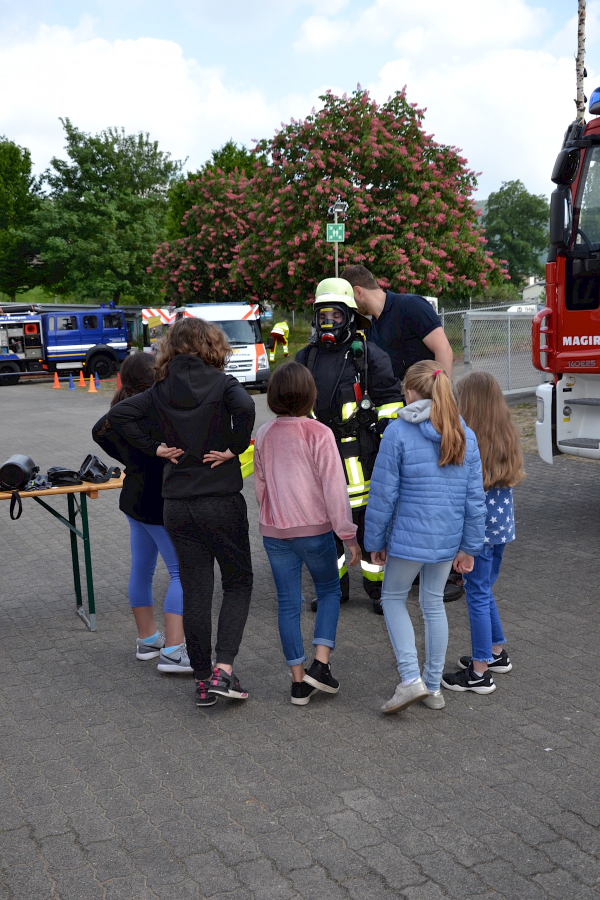 Kinderuni Steinfeld zu Gast beim THW Lohr