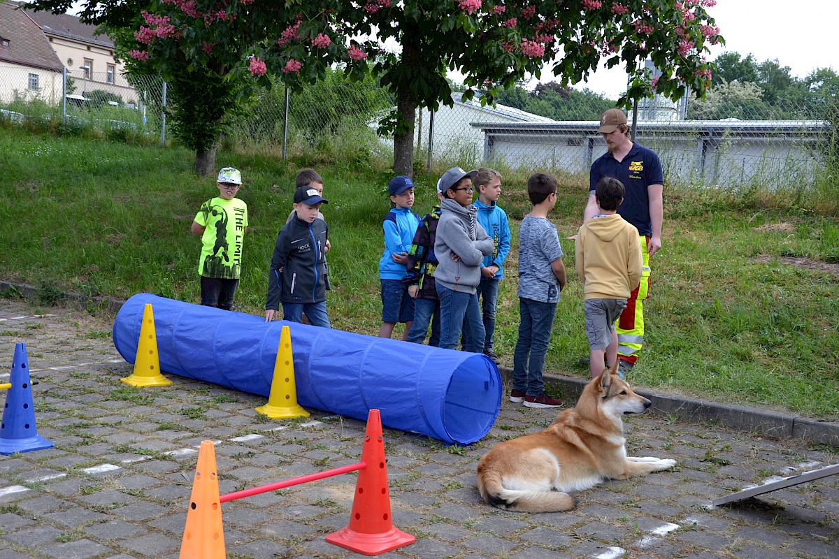 Kinderuni Steinfeld zu Gast beim THW Lohr