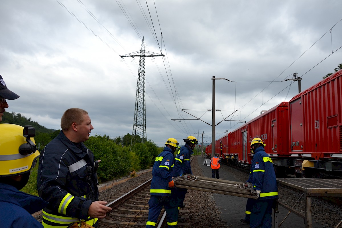 Ausbildung am Tunnelrettungszug der DB AG im Rahmen der Dreitagesübung