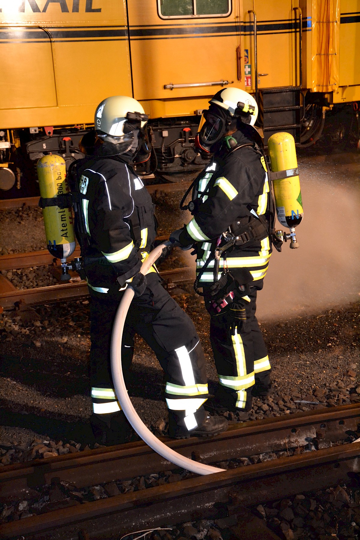 Überraschungsnachtübung der Feuerwehr Burgsinn mit dem THW Lohr