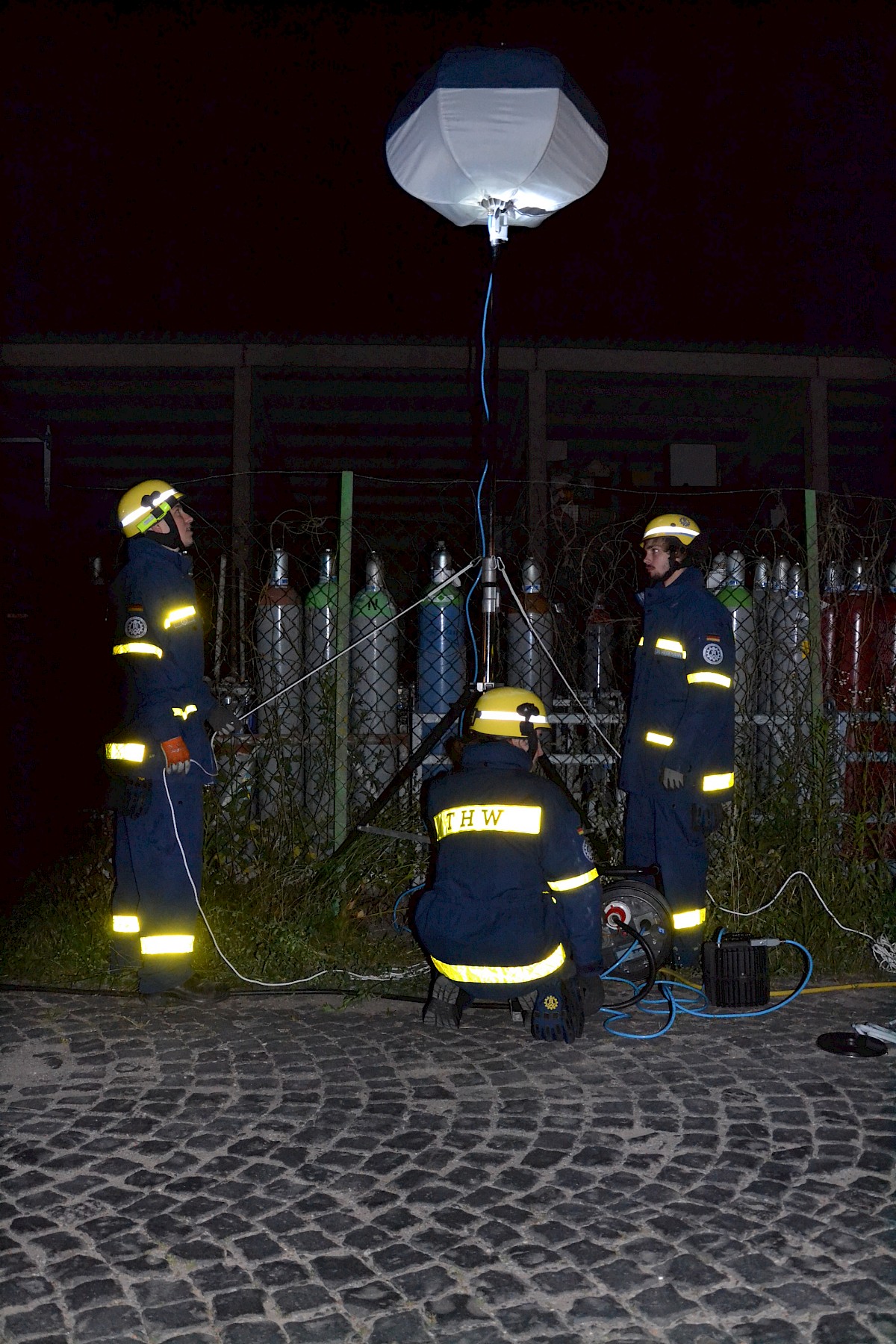 Überraschungsnachtübung der Feuerwehr Burgsinn mit dem THW Lohr