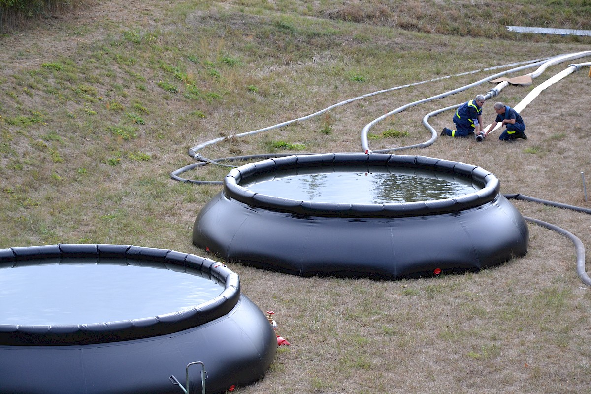 THW Lohr pumpt 70 000 Liter Löschwasser bei Herbstübung