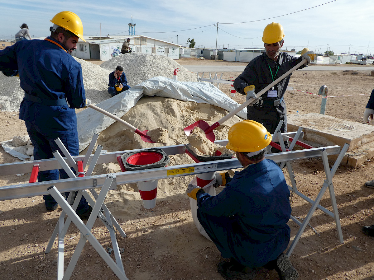 Lohrer THW Helferin Kathrin Hock unterstützt THW Grundausbildung für syrische Flüchtlinge in Jordanien