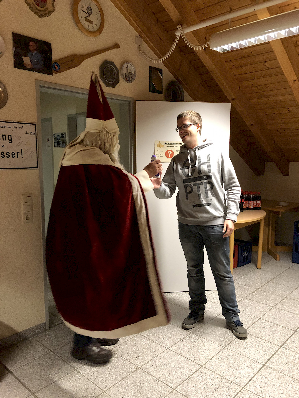 Weihnachtliche Stimmung bei THW Lohr