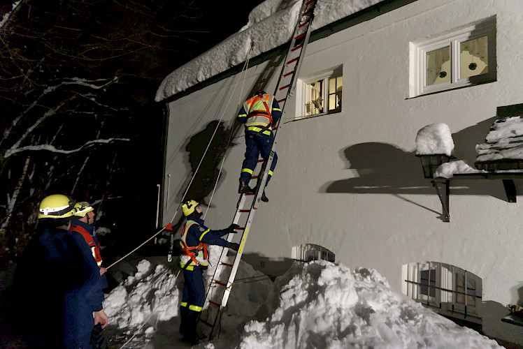 THW-Kräfte aus Main-Spessart zum Schnee-Einsatz in Südbayern