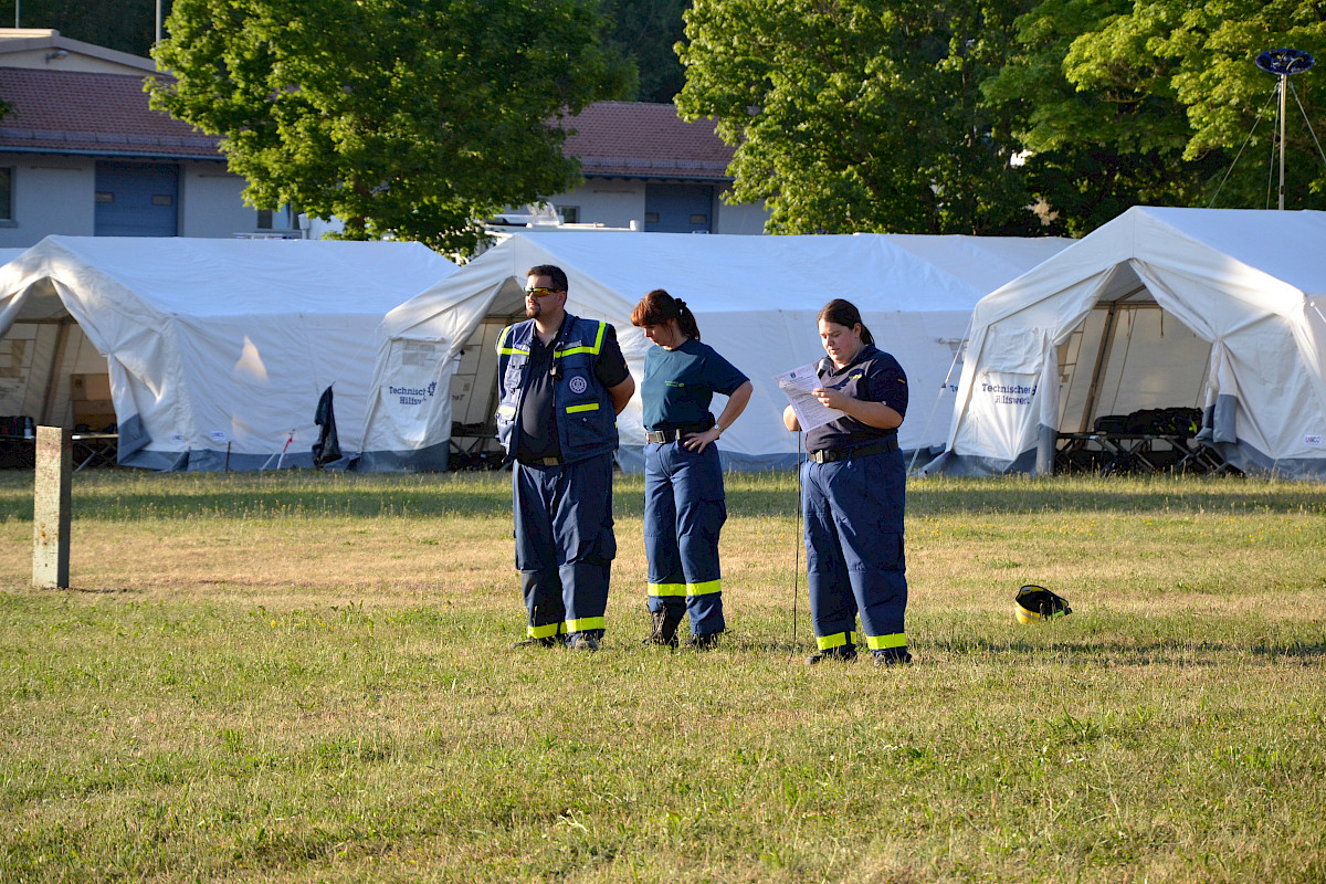 Gehoben, geschoben, gerettet, gelacht, geschwitzt – 172 THW Helfer ziehen gemeinsam an einem Strang