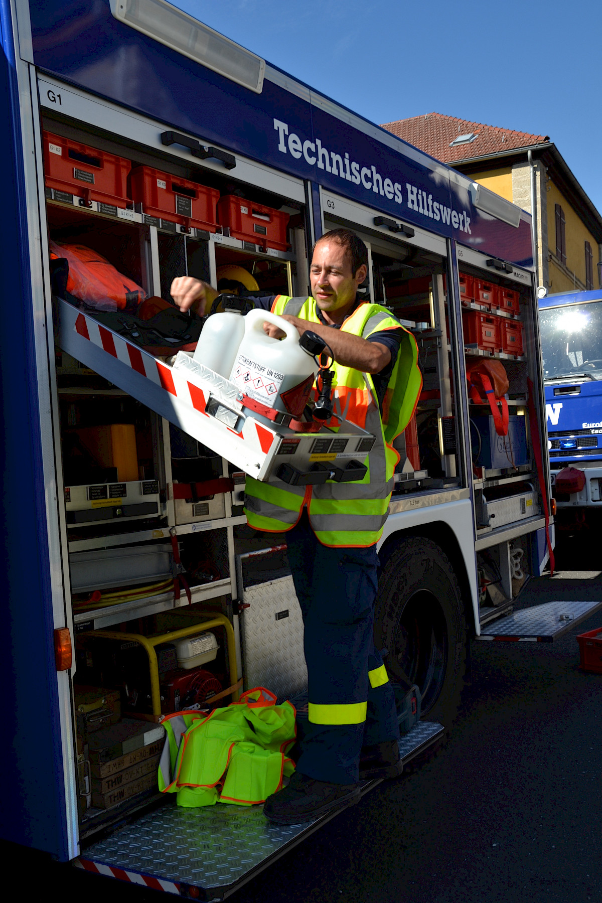 Gehoben, geschoben, gerettet, gelacht, geschwitzt – 172 THW Helfer ziehen gemeinsam an einem Strang