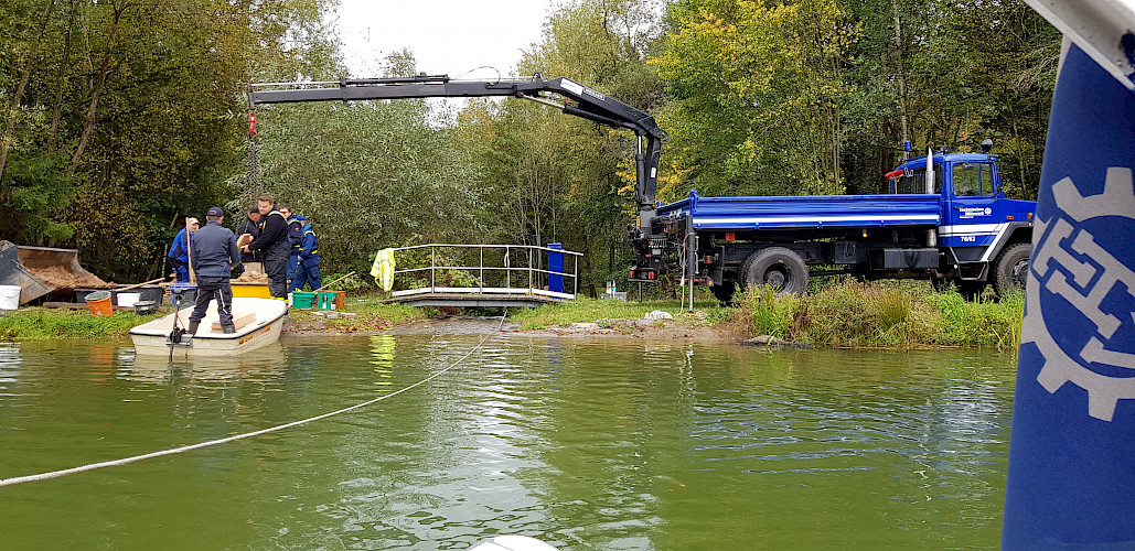 THW Einsatz am Neuhüttener Landschaftssee