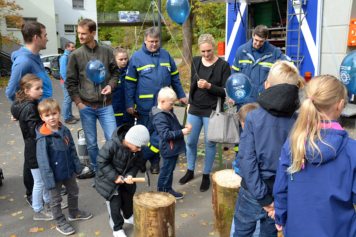 Türen auf mit der Maus an der Gustav-Woehrnitz-Mittelschule und das THW Lohr mittendrin dabei