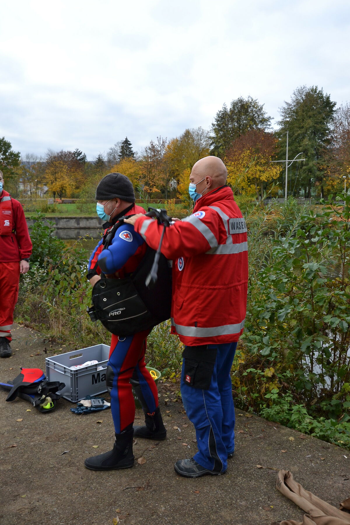 Einsatz in Lohr a. Main – PKW am Haken