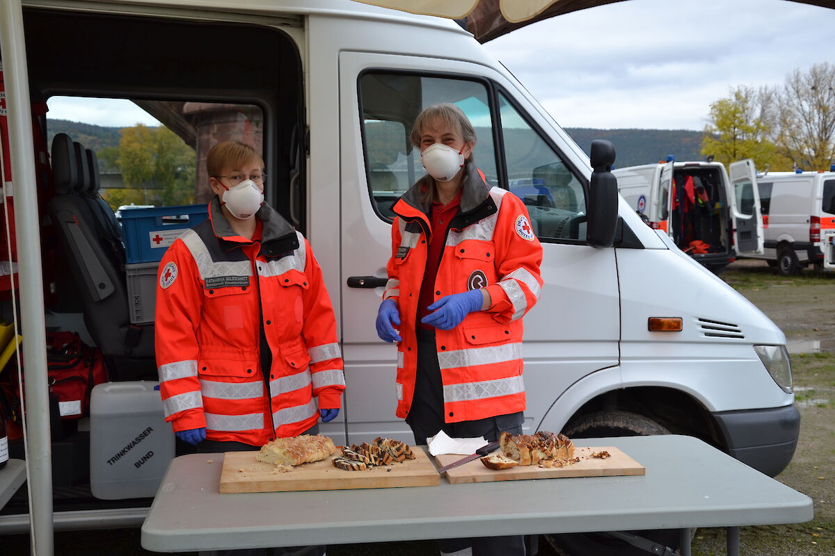 Einsatz in Lohr a. Main – PKW am Haken