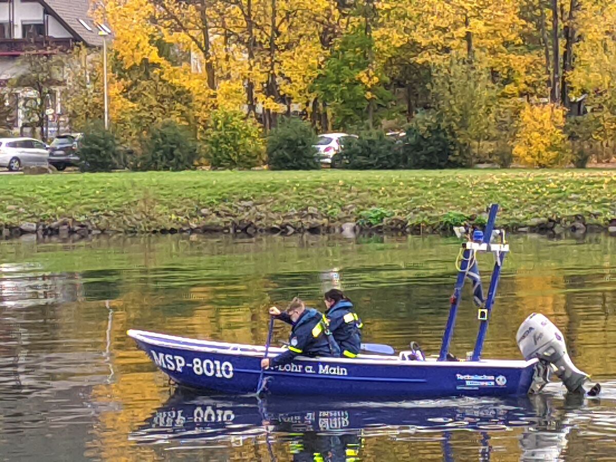 Einsatz in Lohr a. Main – PKW am Haken