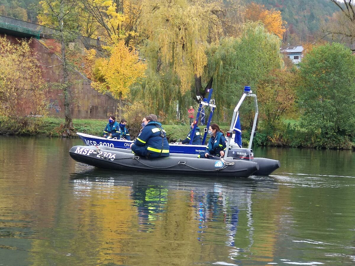 Einsatz in Lohr a. Main – PKW am Haken